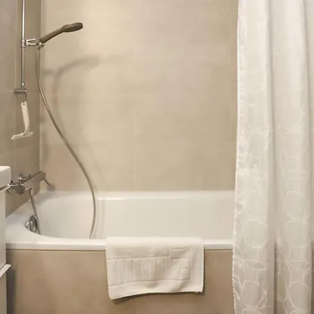 Terrasse Des Alpes 815 By Interhome Daire